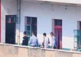중국 어린이 3명이 여교사를 살해